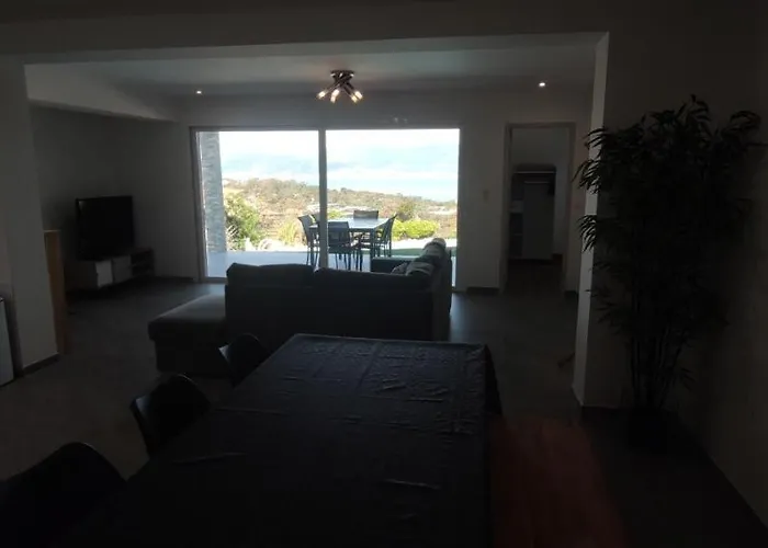 F4 A Avec Piscine Et Vue Sur
