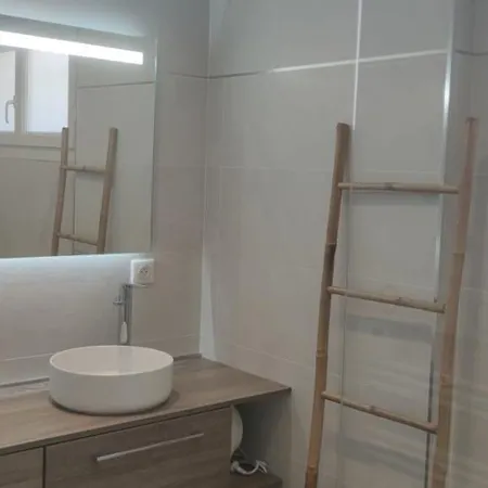 F4 A Avec Piscine Et Vue Sur Apartmán