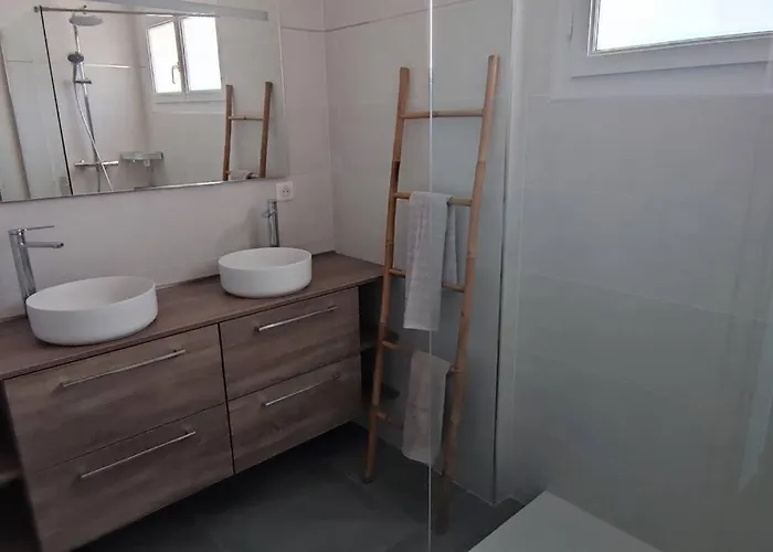 Apartment F4 A Avec Piscine Et Vue Sur