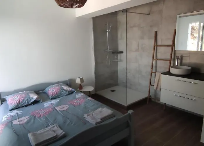 Apartment F4 A Avec Piscine Et Vue Sur